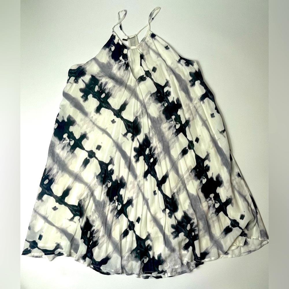 YFB tie-dye summer dress. Size M. Euc